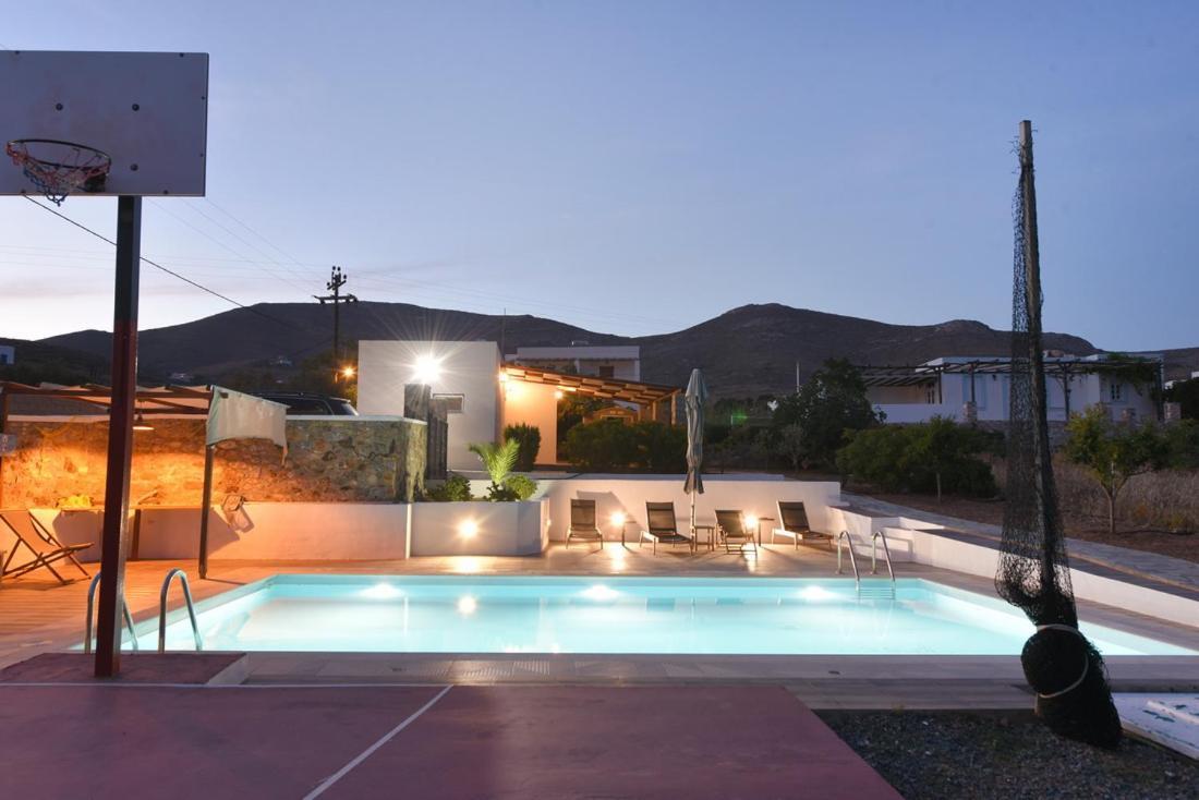 Flora'S Beach And Pool Villa In Syros Liaropá Buitenkant foto